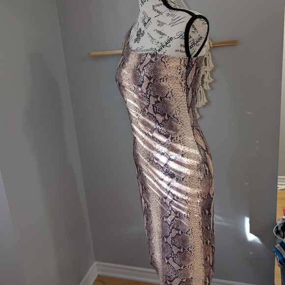 Vintage y2k Bebe snakeskin asymmetrical one shoulder mini dress - Picture 3 of 10